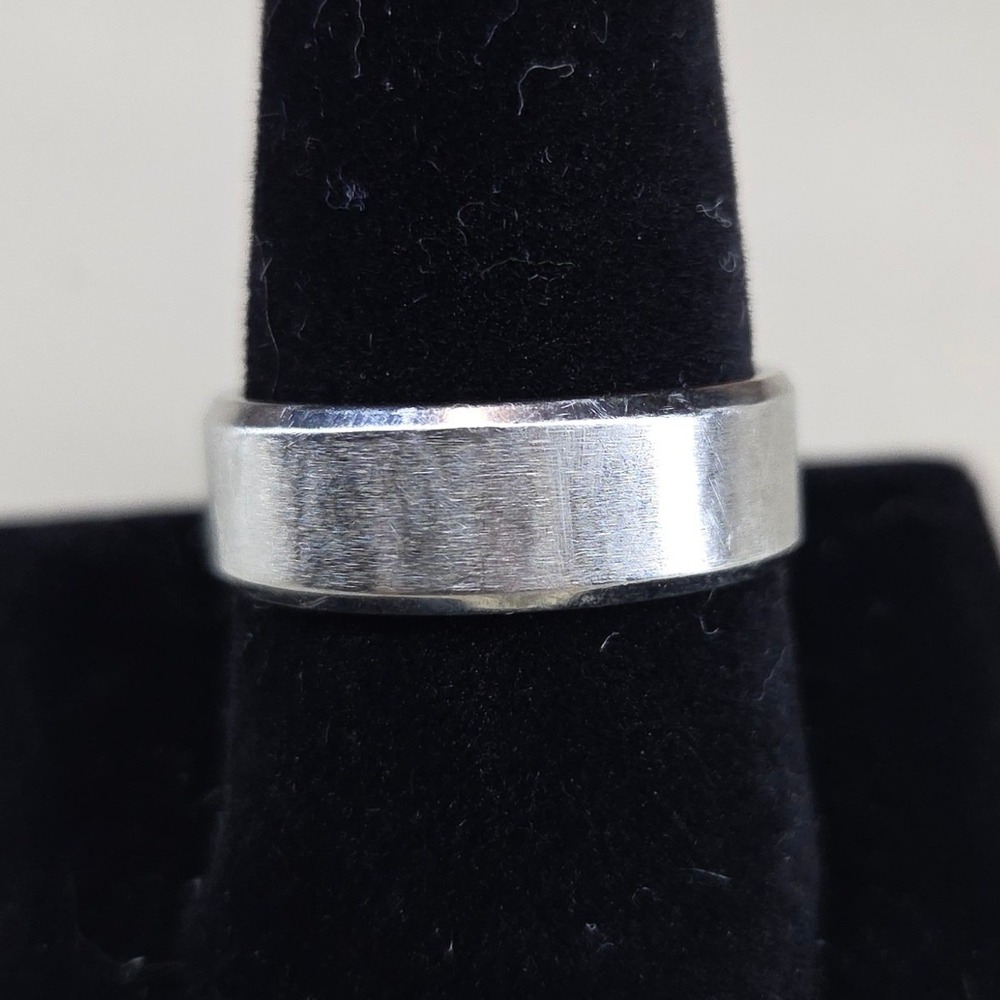 Brushed Silver Tone Flat Band Ring Beveled Edge Size 10.25 Minimalist 8mm